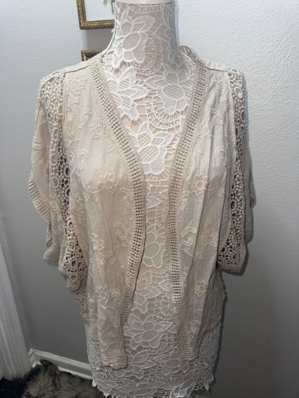 Vince Camuto Beige Crochet-Trim Open Front Shrug